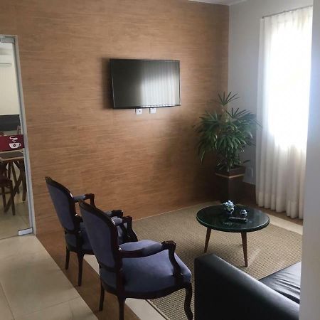 Hotel Hospeda Marília Buitenkant foto