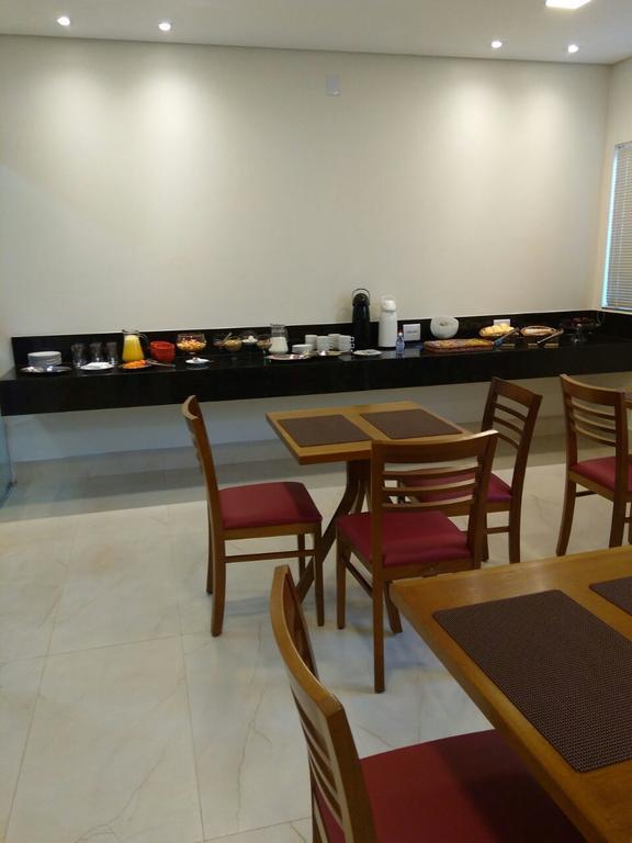 Hotel Hospeda Marília Buitenkant foto